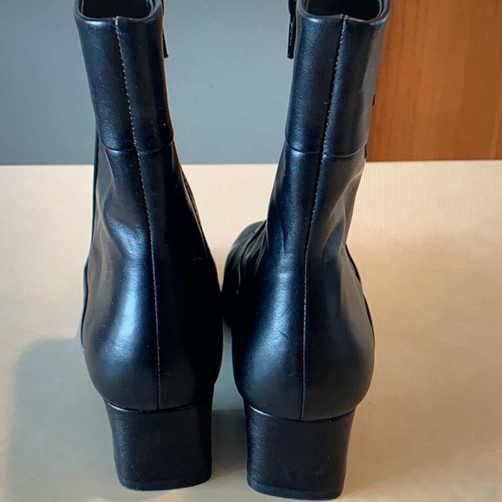 Array Black Leather Ankle Boots, size 7.5 - Picture 5 of 14